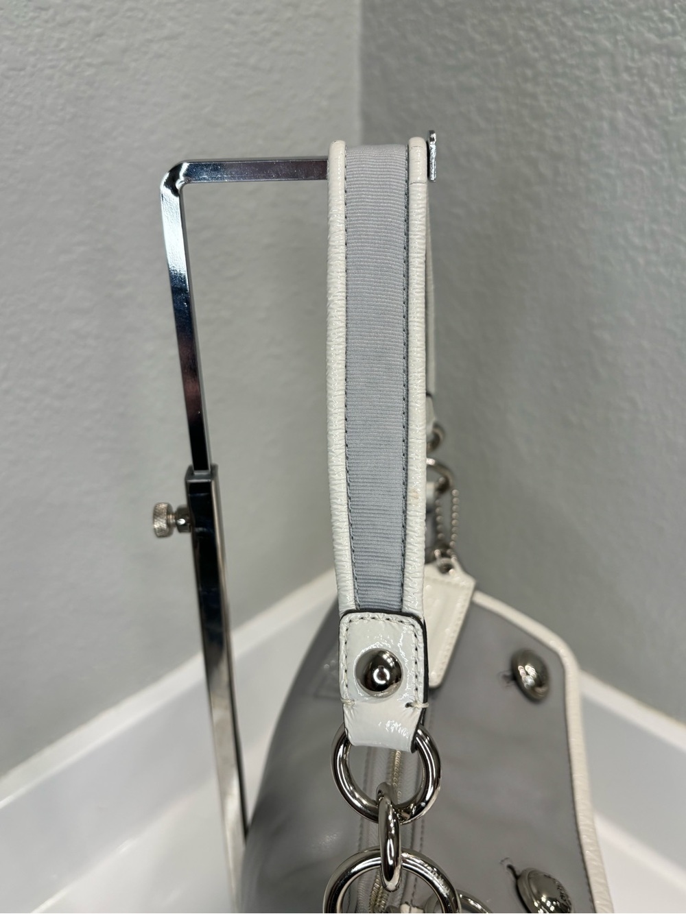 Coach Poppy Groovy Crossbody Shoulder bag - Picture 6 of 13